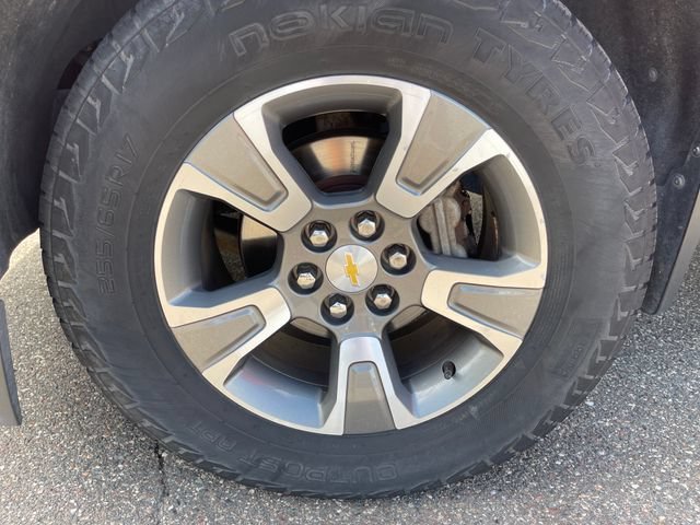 Used 2020 Red Chevrolet 4WD Z71 image 25