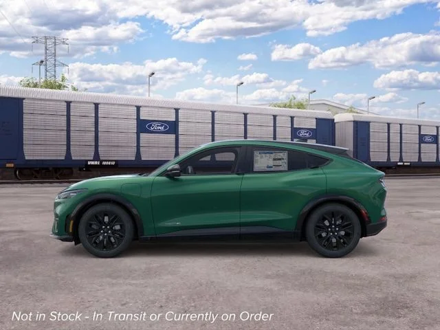 New 2026 Green Ford Premium image 3