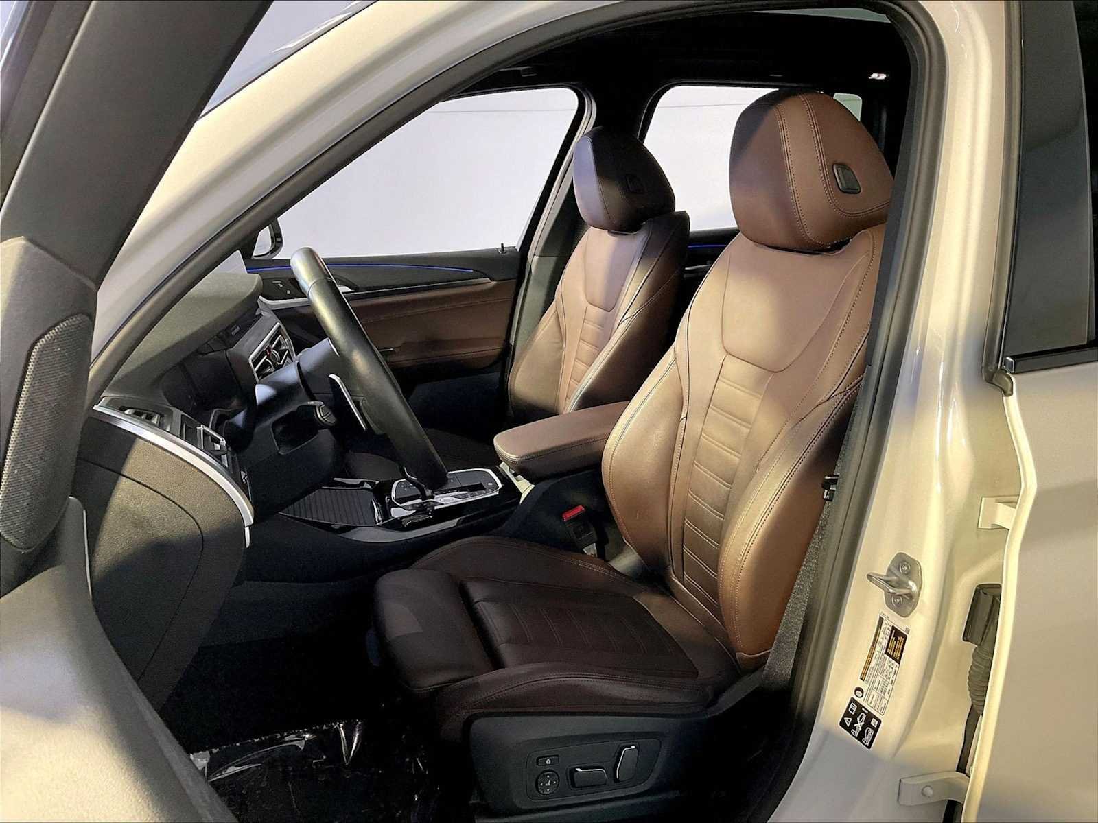 Used 2024 Mineral White Metallic BMW xDrive30i image 5