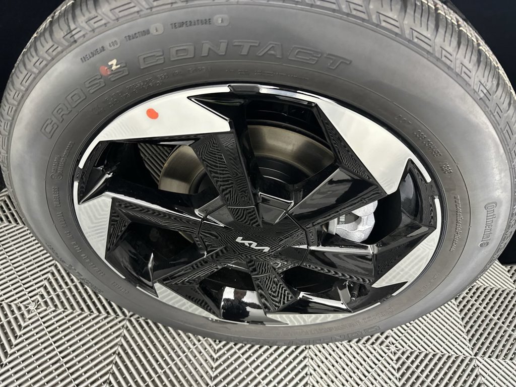 New 2026 White Kia EX image 21