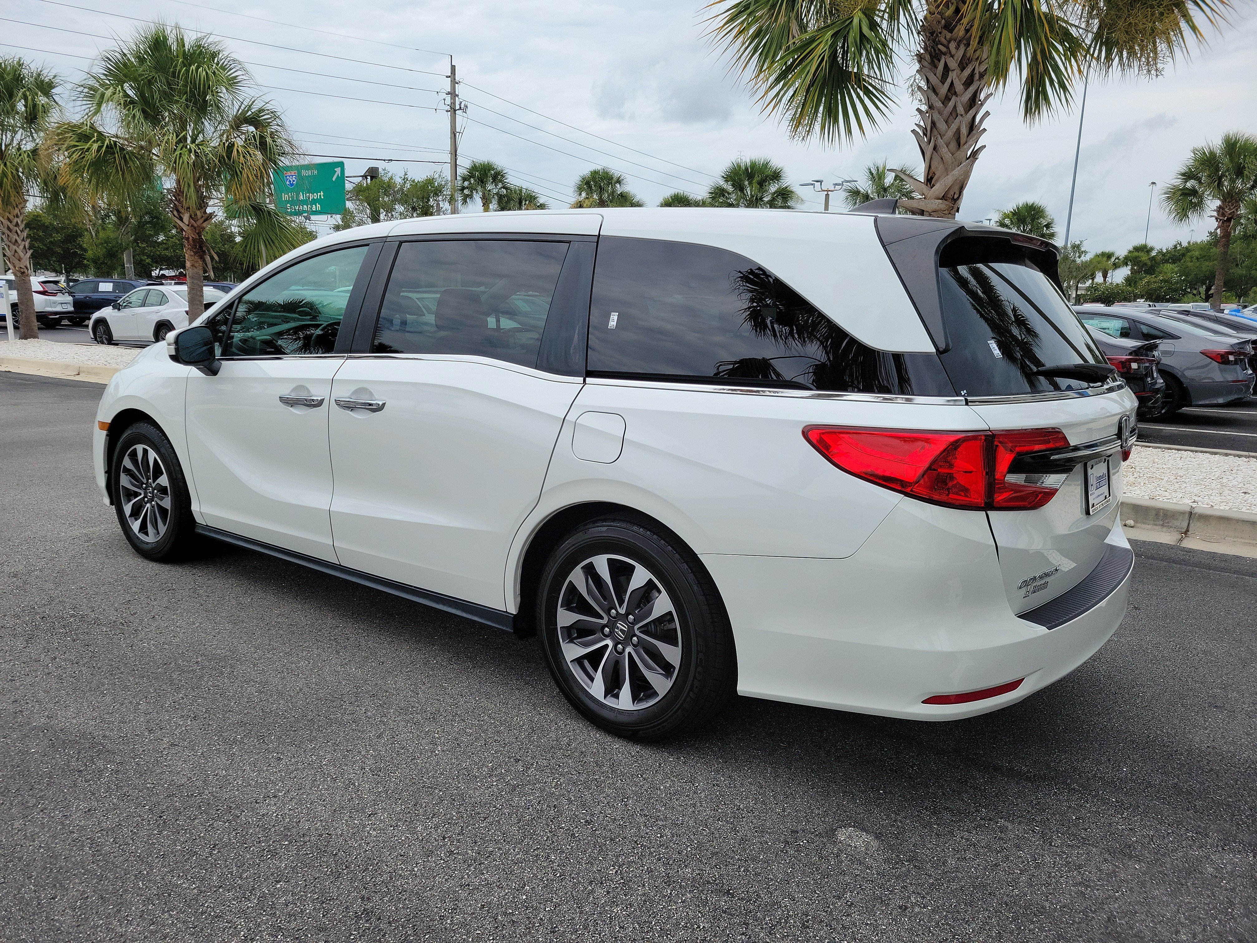 Certified Used 2021 Platinum White Pearl Honda EX-L image 44