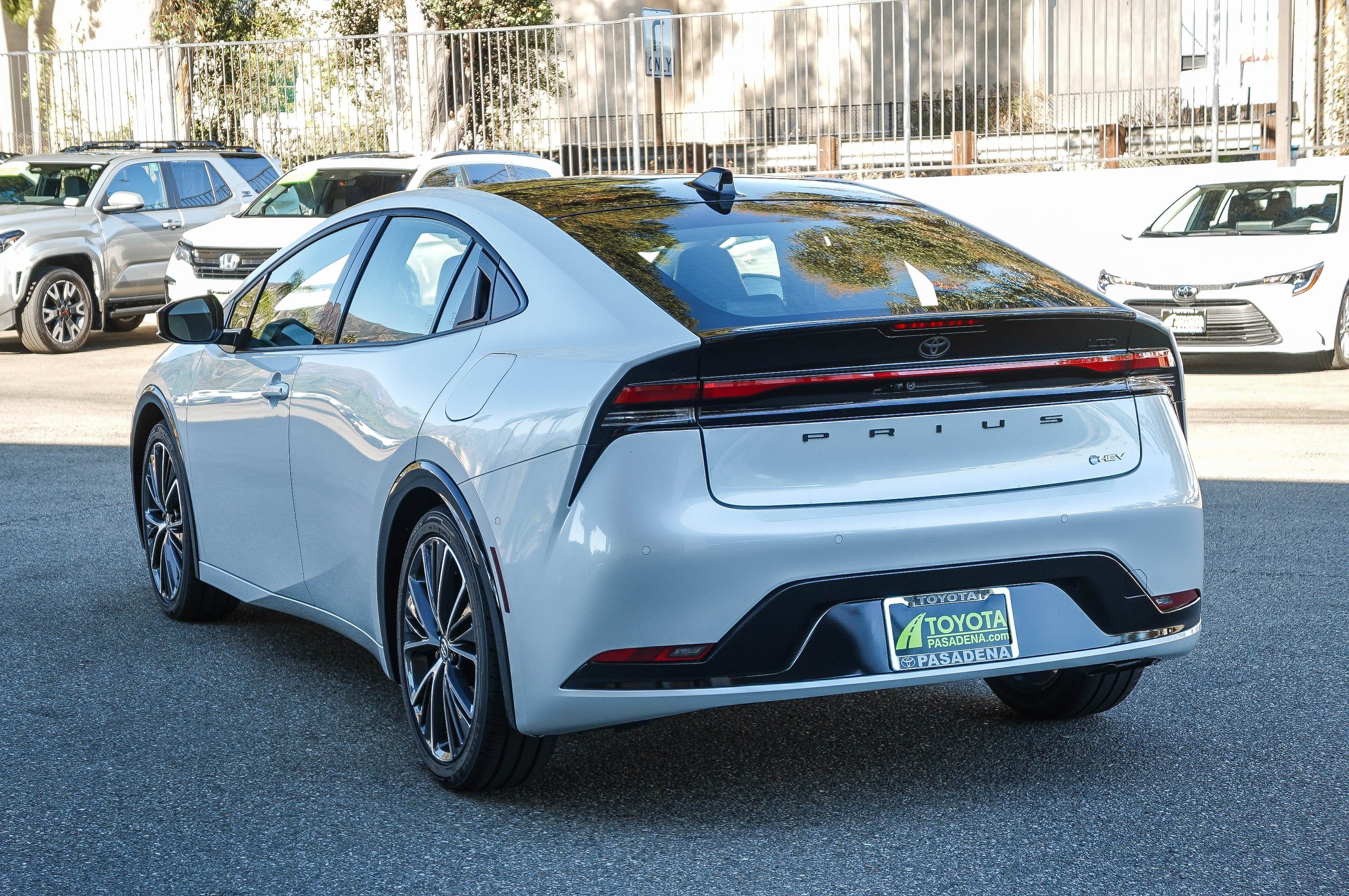 New 2027 Wind Chill Pearl <sup>1</sup> Toyota  Limited image 36