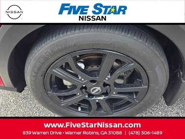 Used 2023 Red Nissan SR image 16