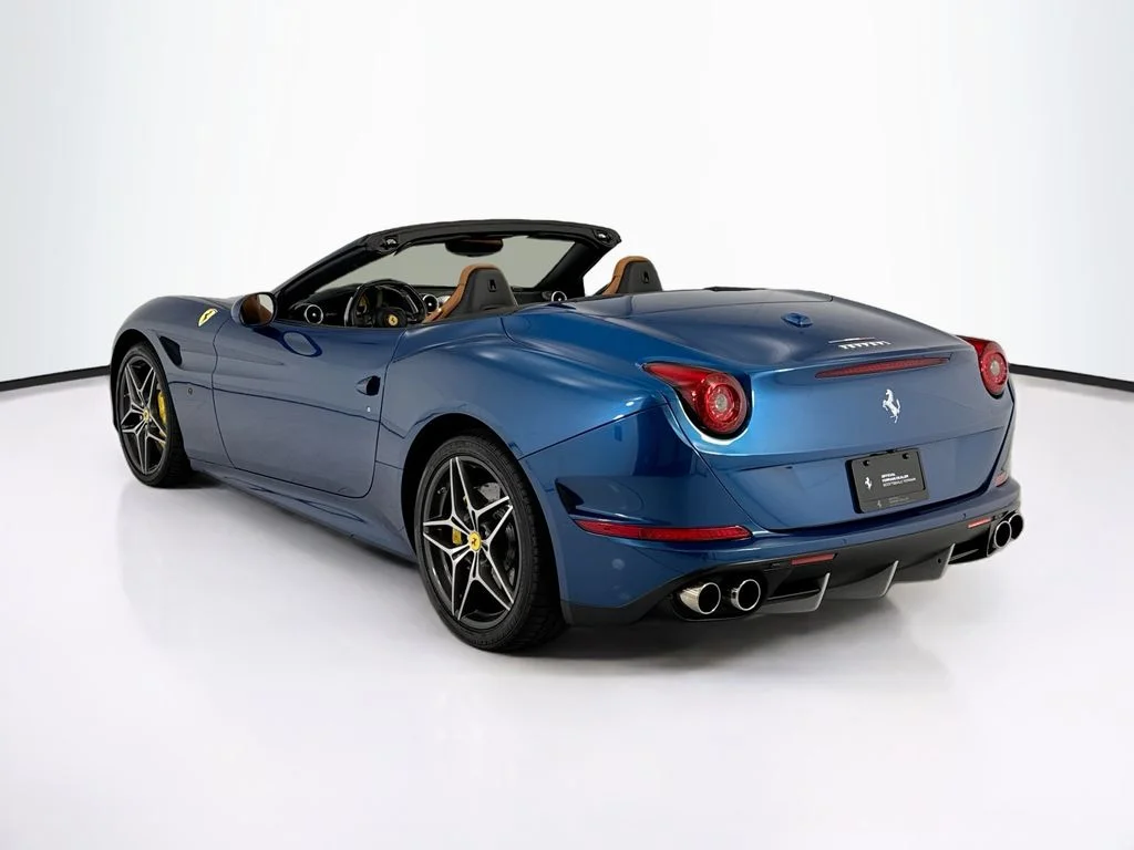 Used 2015  Ferrari T image 7