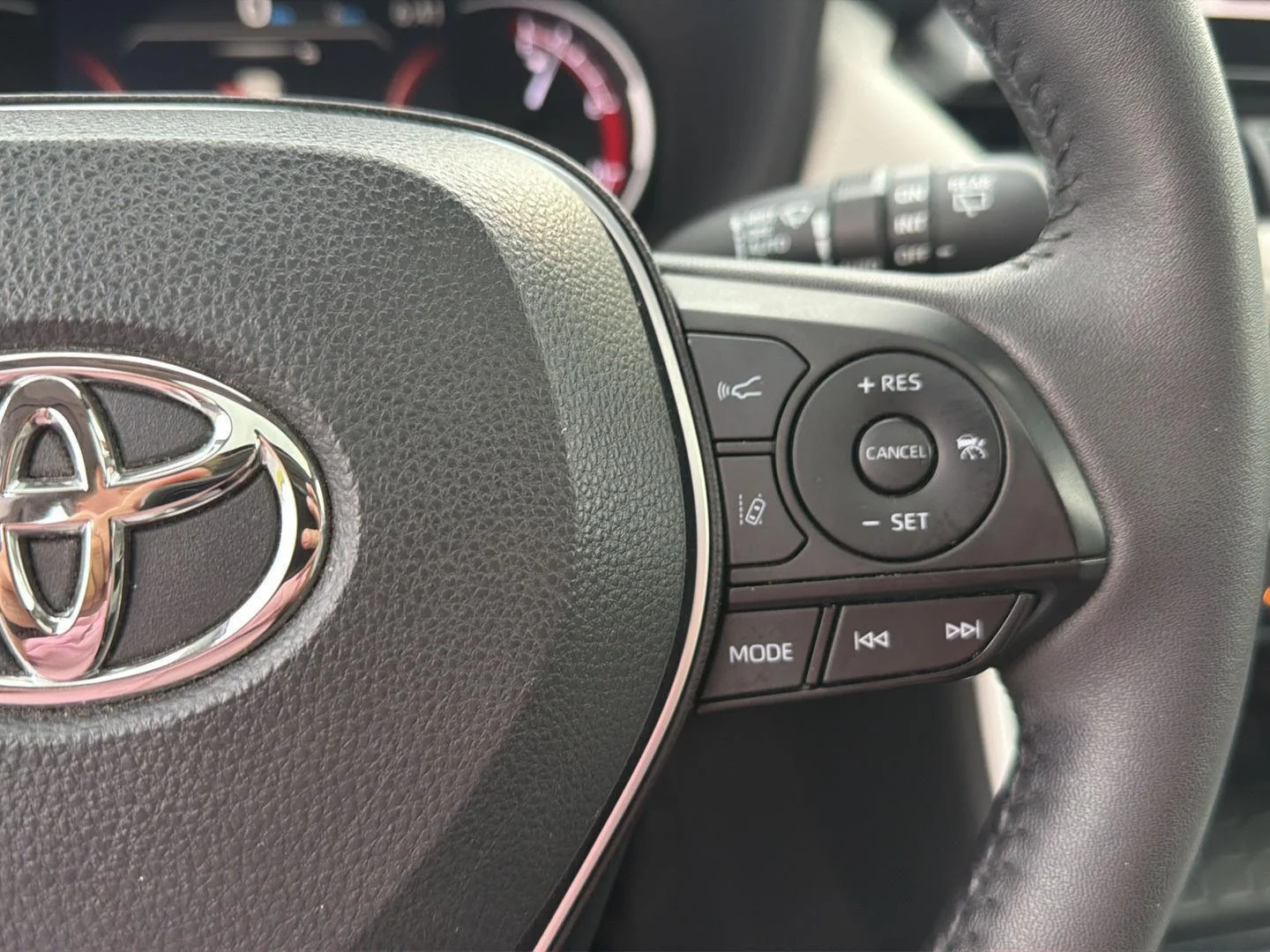 Certified Used 2024 Magnetic Gray Metallic Toyota XLE Premium image 22