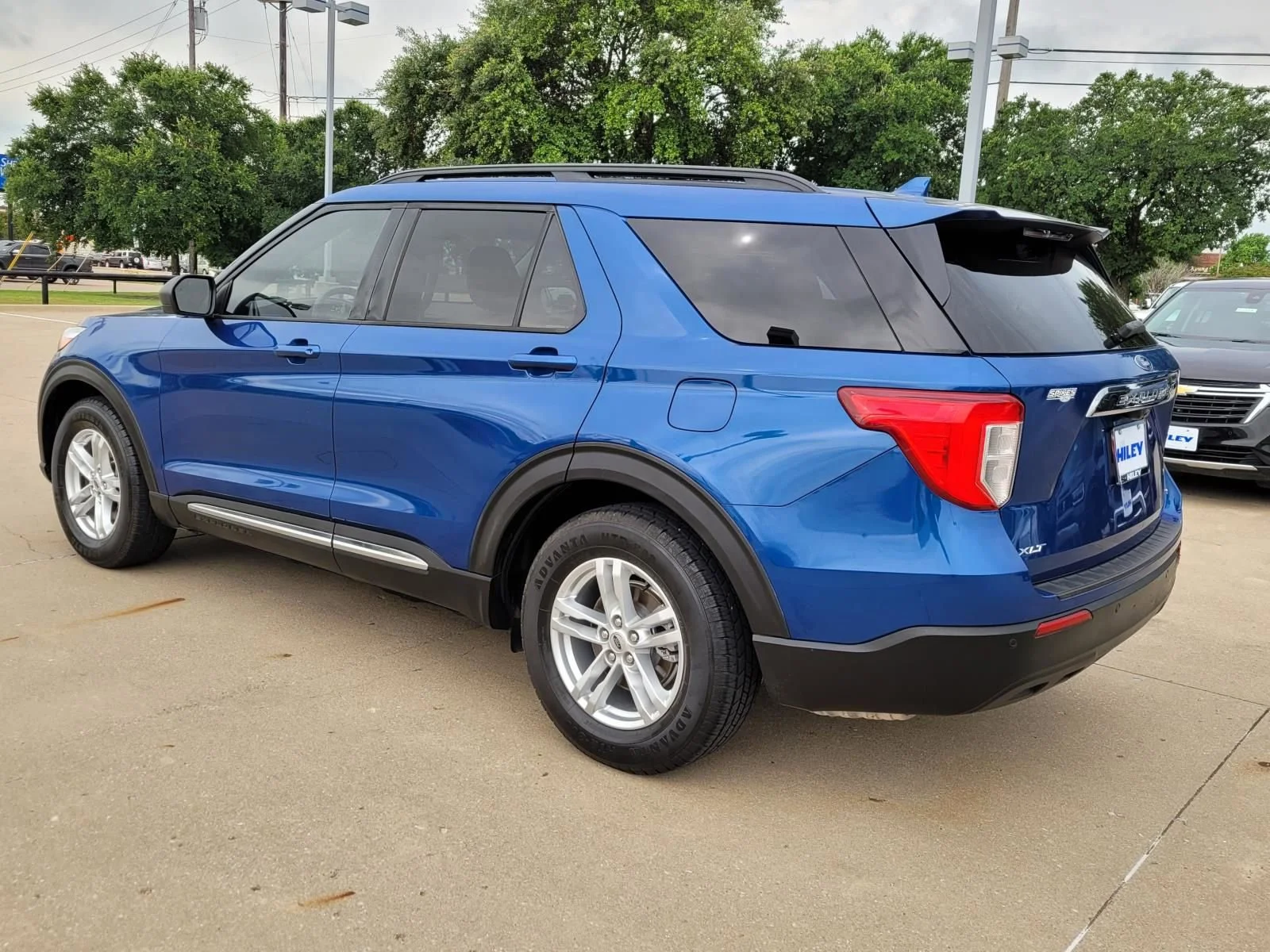Used 2020 Blue Ford XLT image 4
