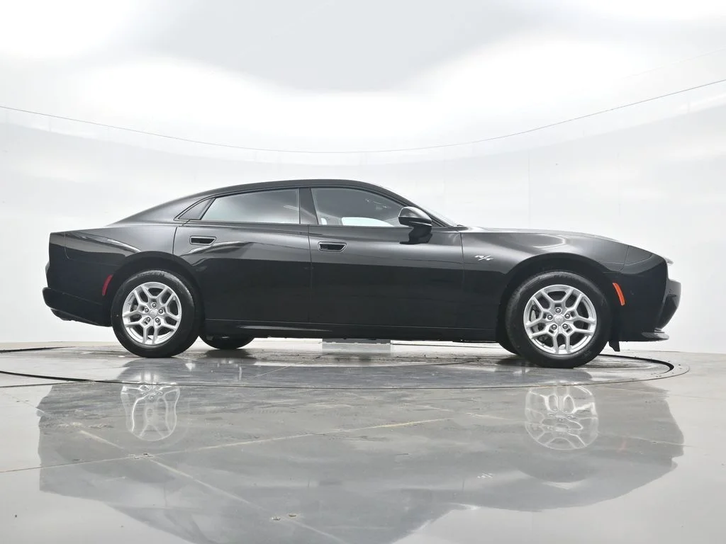 New 2026 Diamond Black Crystal Pearlcoat Dodge R/T image 37