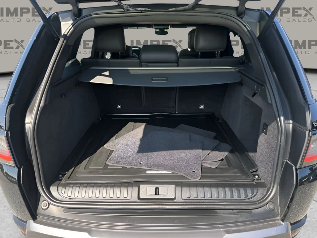 Used 2020 Black Land Rover HSE image 30