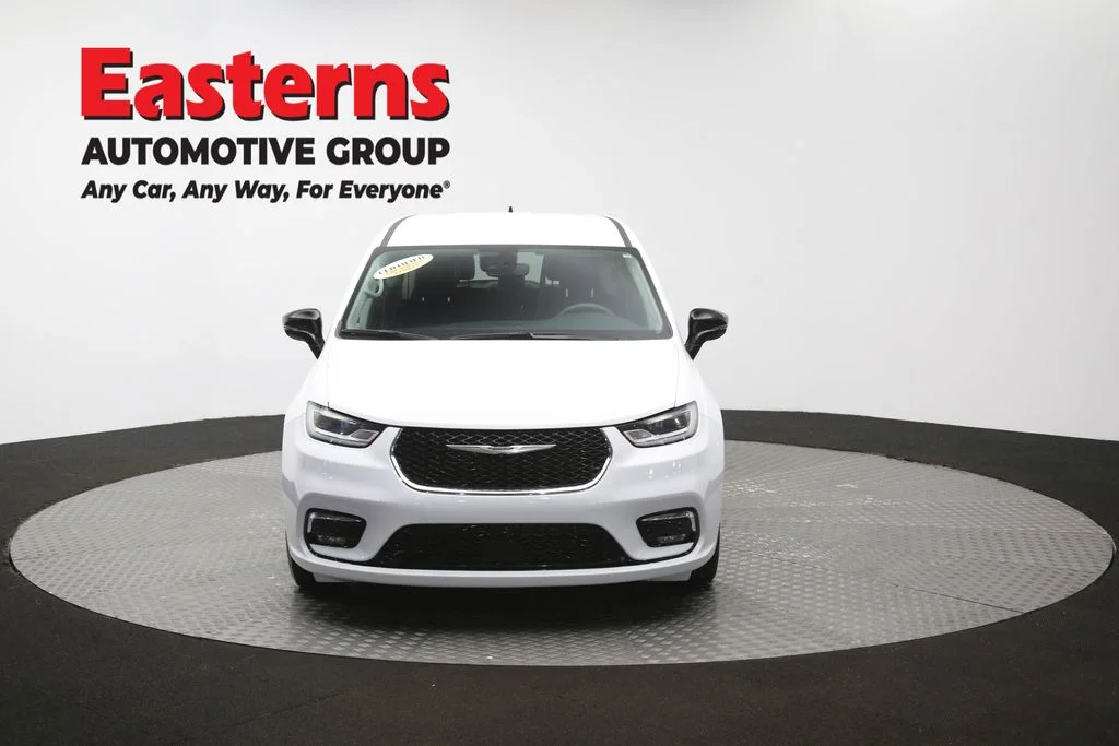 Used 2024 White Chrysler Touring L image 53