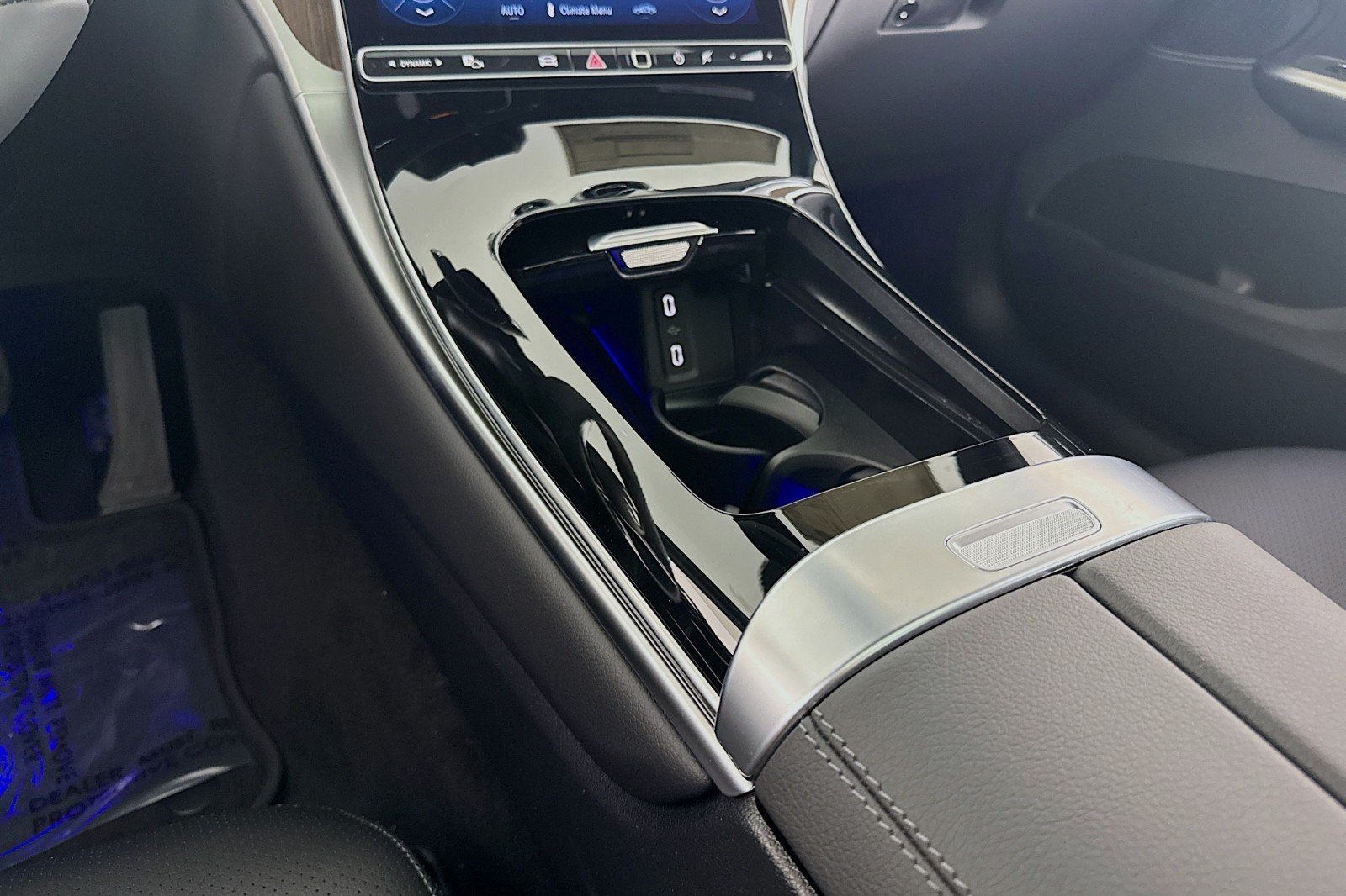 New 2026 Black Mercedes-Benz GLC 300 4MATIC® SUV image 5