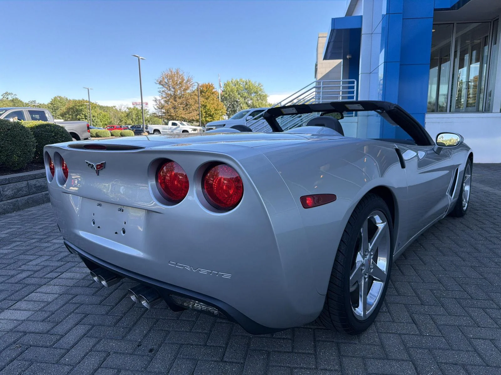 Used 2006 Machine Silver Metallic Chevrolet 2DR CONV image 5