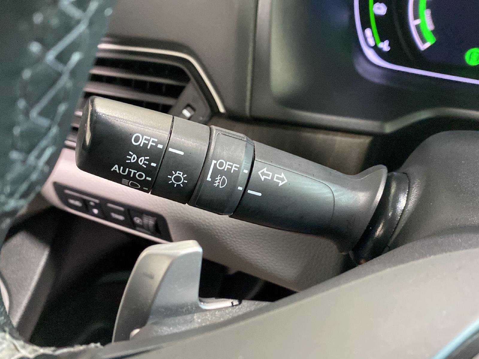 Used 2018 Modern Steel Metallic Honda Touring image 33