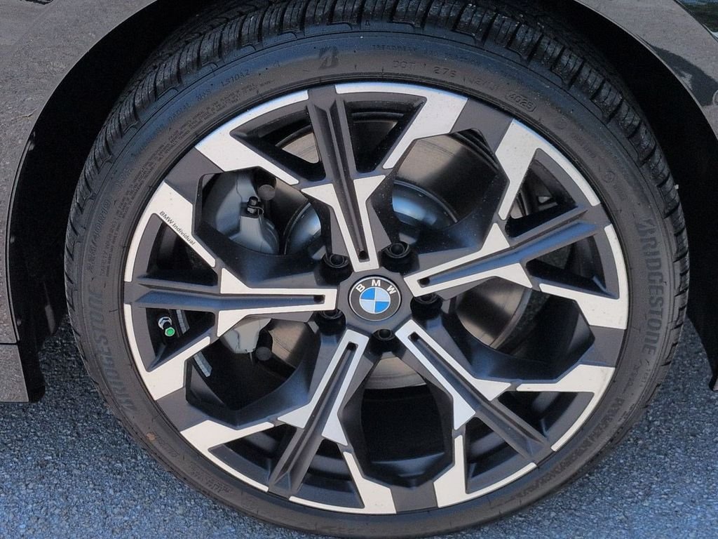 New 2026 Black Sapphire Metallic BMW 330i xDrive image 11