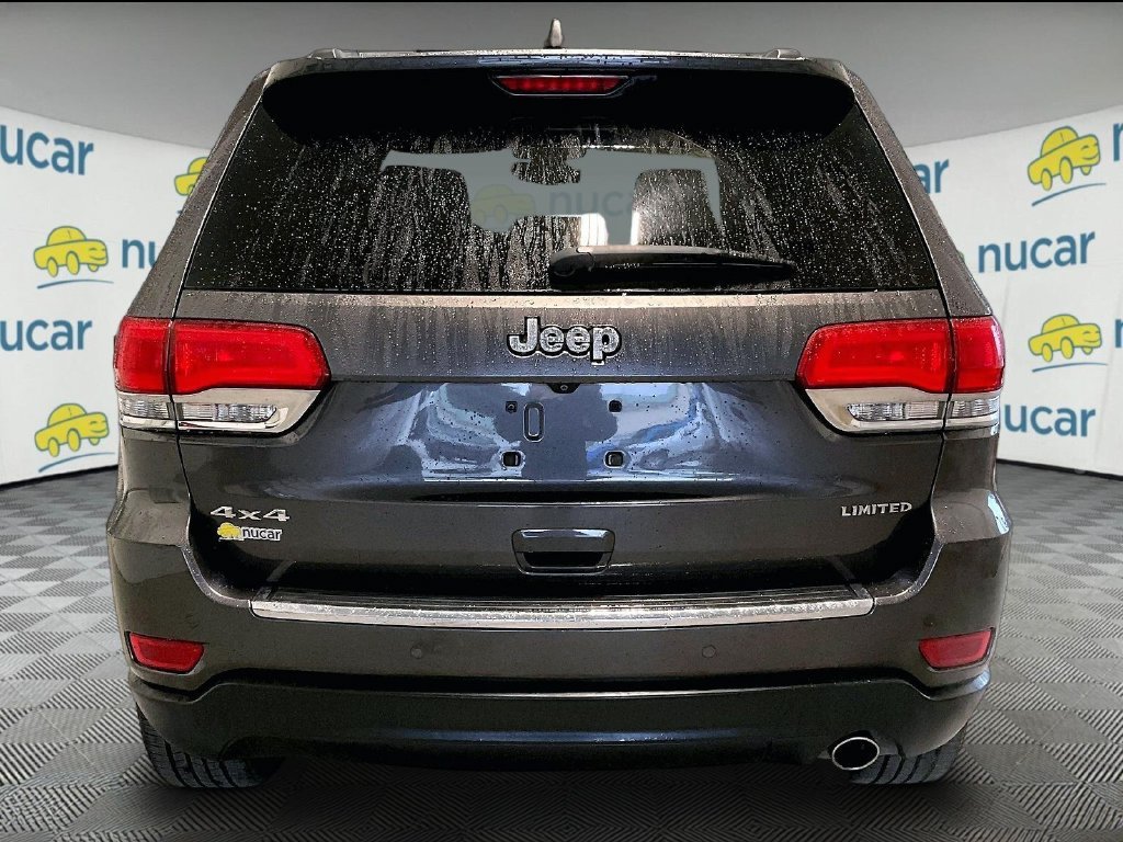 Used 2015 Granite Crystal Metallic Clearcoat Jeep Limited image 5
