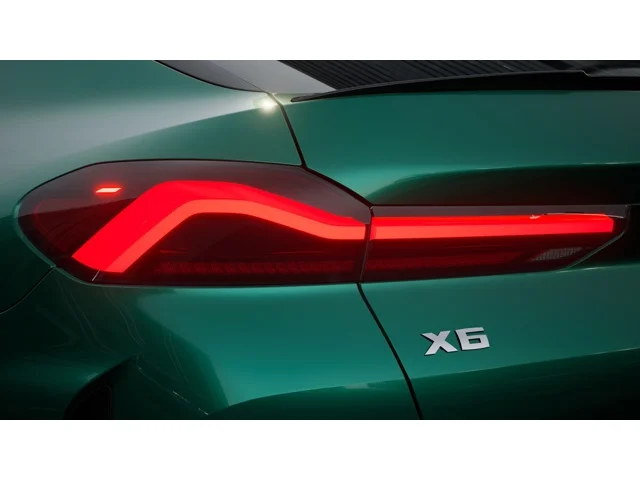 New 2027 Isle of Man Green Metallic BMW  image 8