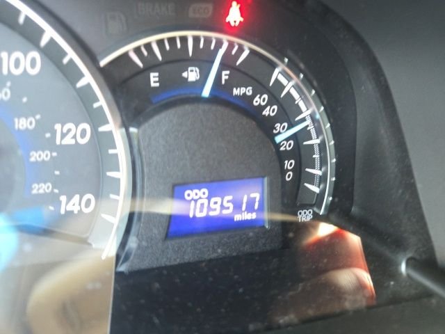 Used 2012 Silver Toyota XLE image 9