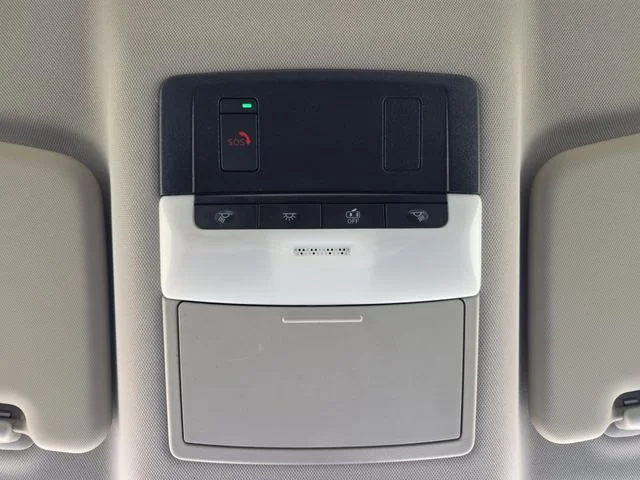 Used 2021 White Nissan SV image 7
