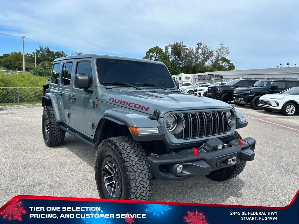 Used 2024 Gray Jeep 4-Door Recon 4x4 image 3