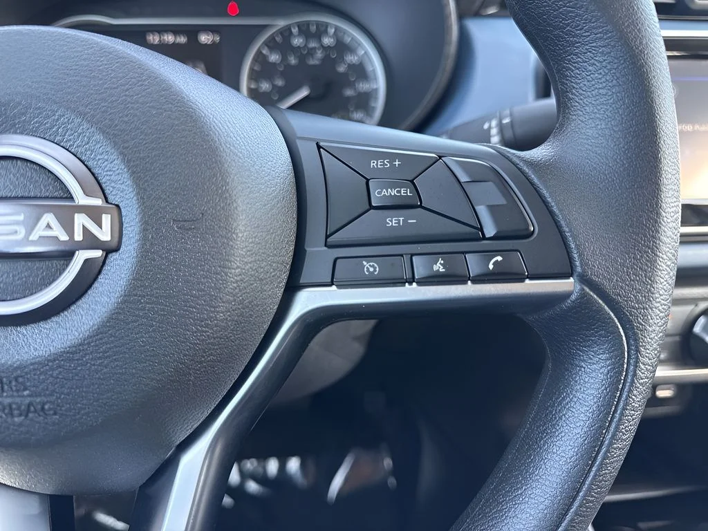 Used 2025 White Nissan 1.6 SV image 14
