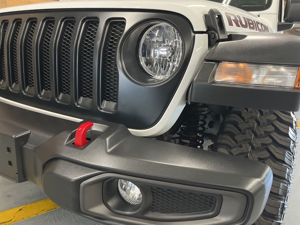 Used 2022 Bright White Clearcoat Jeep Rubicon image 10
