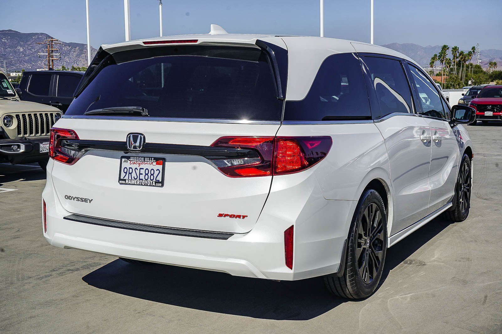 Used 2025 Platinum White Pearl Honda Sport-L image 6