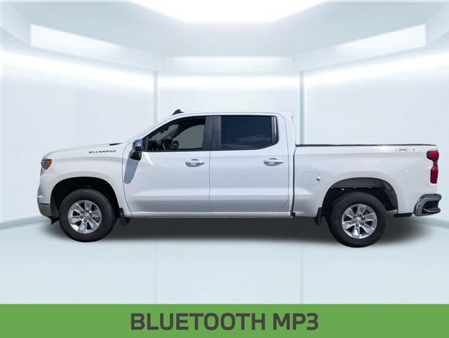 Used 2025 White Chevrolet LT image 3