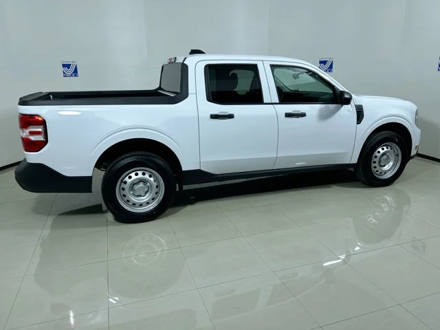 New 2026 OXFORD WHITE Ford XL 2.0L Super Crew Cab image 8