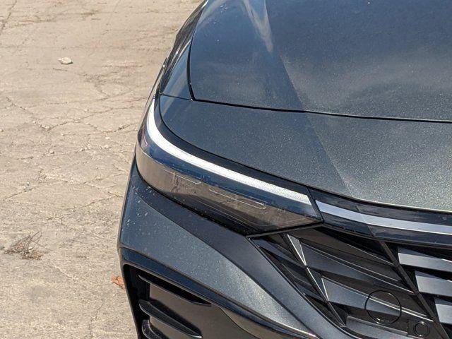 2025 Hyundai Elantra SEL - Photo 32