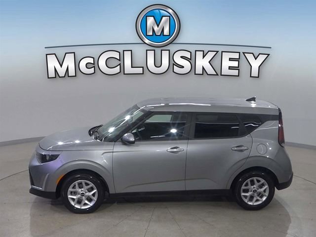 Used 2025 Gray Kia LX image 31