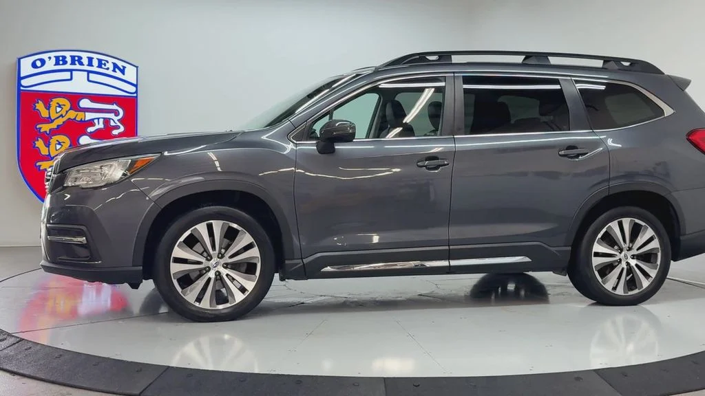 Used 2021 Gray Metallic Subaru Limited image 8