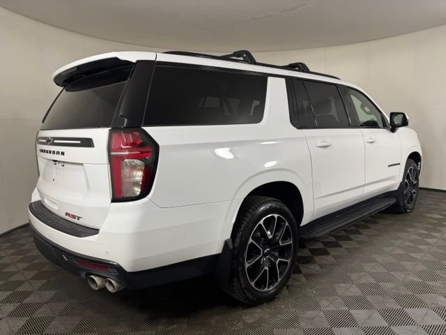 Used 2022 Summit White Chevrolet RST image 3