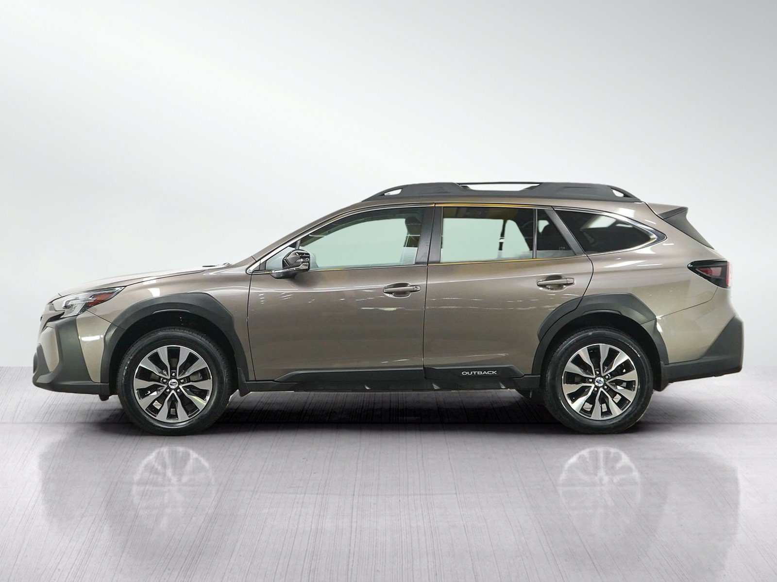 Used 2023 Subaru Outback Limited with VIN 4S4BTANC4P3171797 for sale in Burnsville, Minnesota