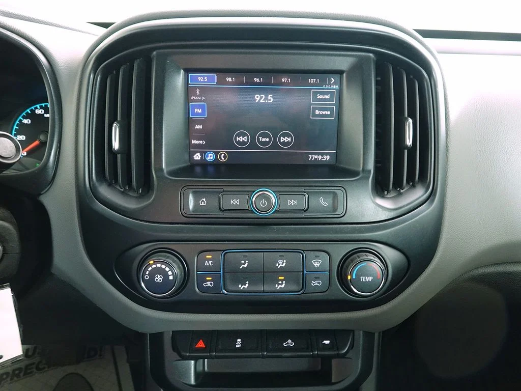 Used 2020 Silver Chevrolet Work Truck image 21