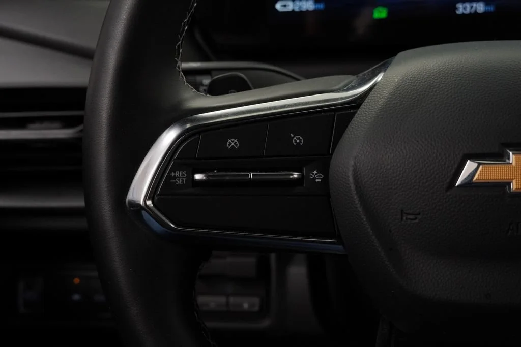 New 2026 Summit White Chevrolet LT - Extended Range image 18