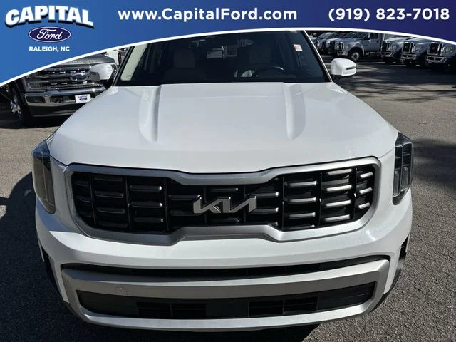 Used 2024 White Kia S image 10
