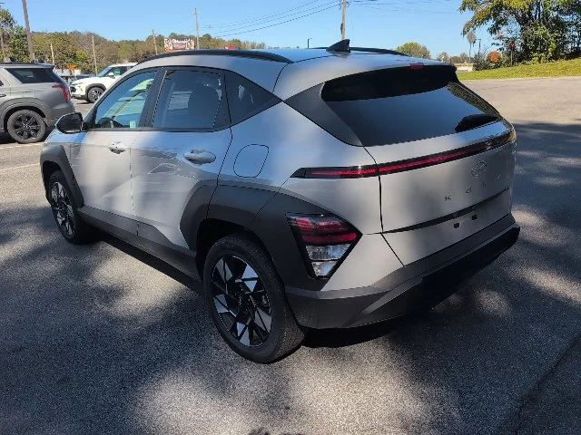 Used 2025 Gray Hyundai SEL image 5