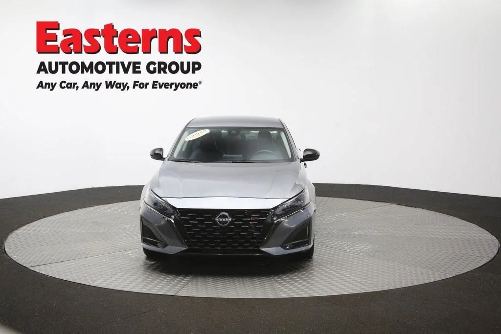 Used 2025 Gray Nissan 2.5 SR image 53