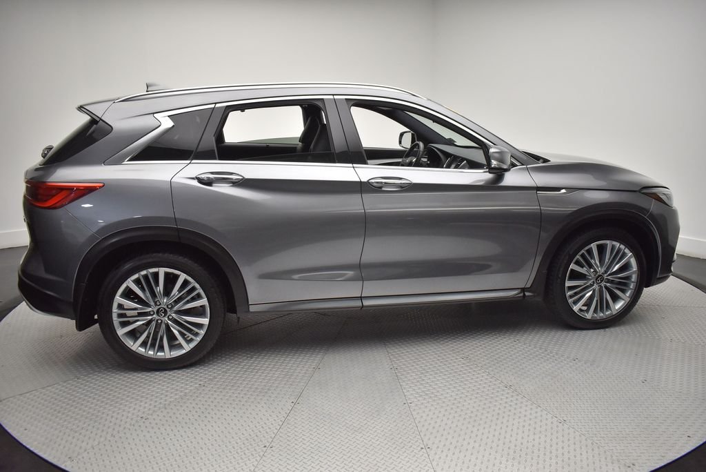Used 2023 Gray INFINITI Autograph image 4
