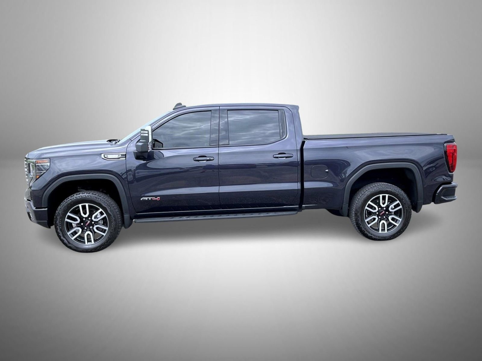 2025 GMC Sierra 1500 AT4 - Photo 8
