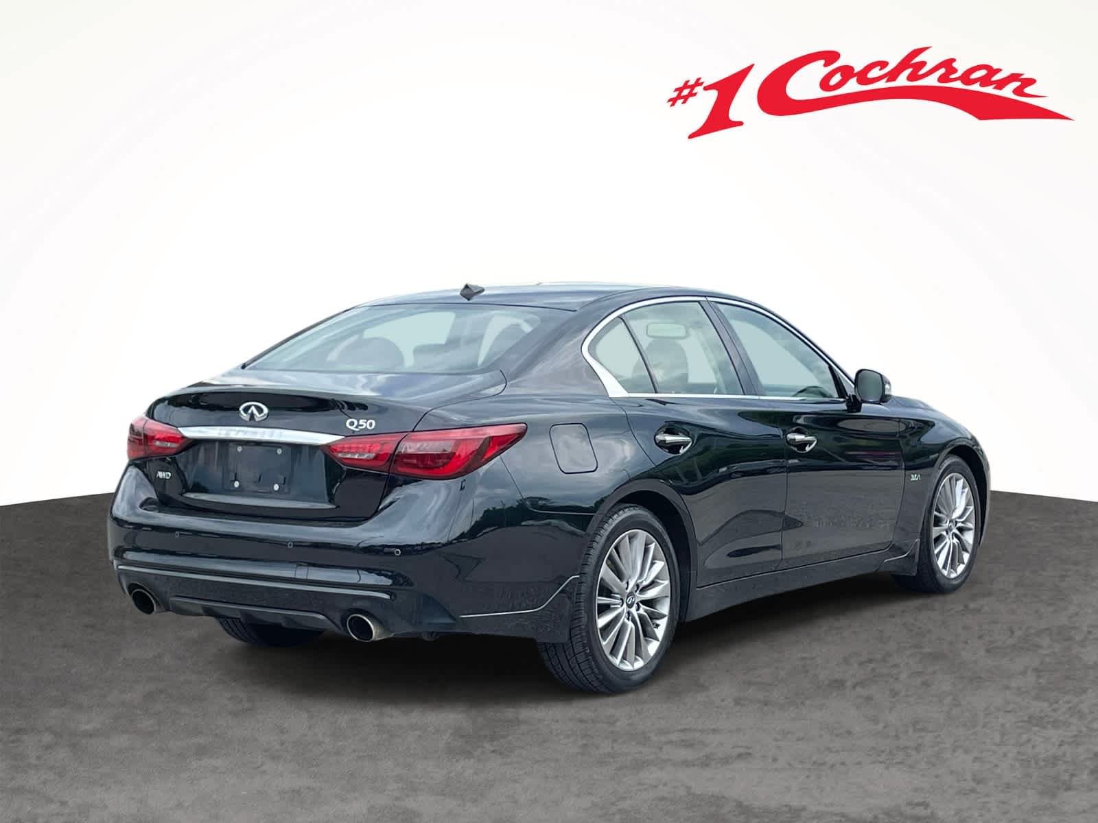 Used 2018 Black Obsidian INFINITI 3.0t LUXE image 7