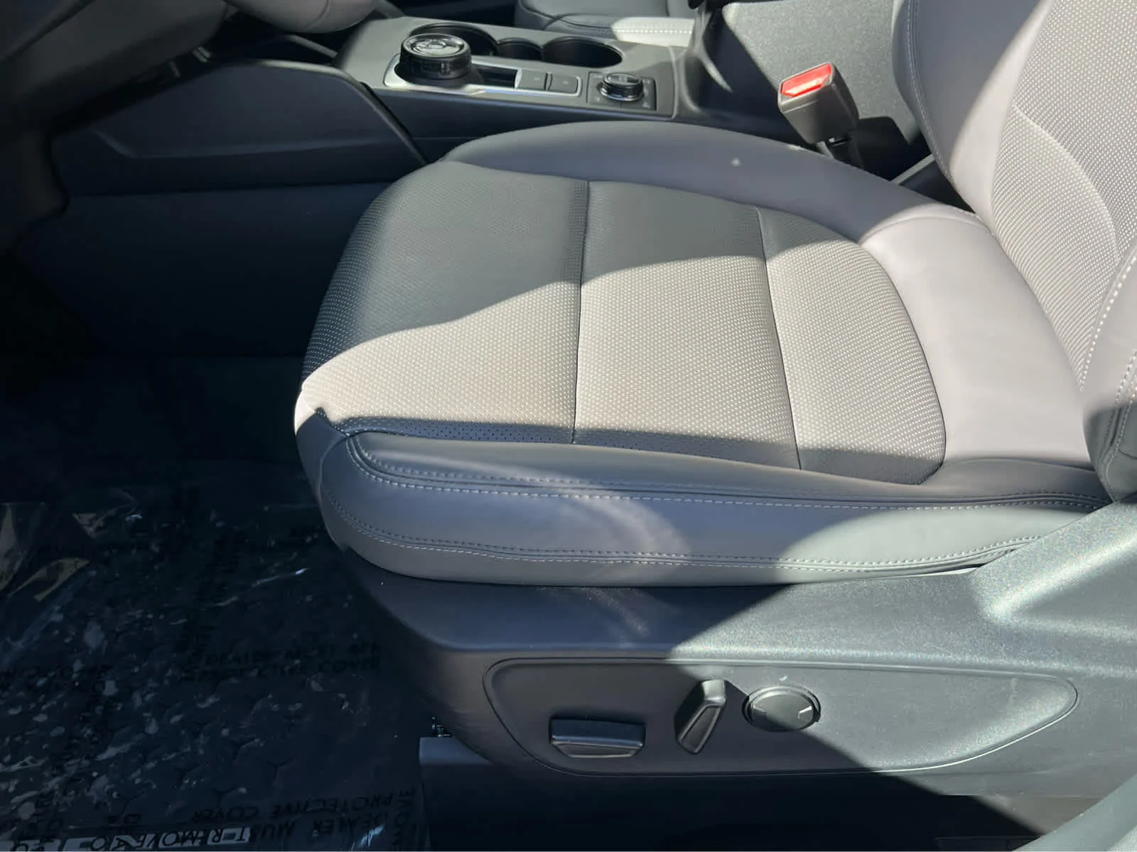 Used 2025 Desert Sand Ford Badlands image 30