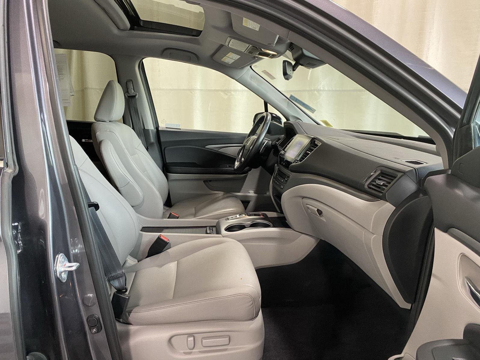 Used 2023 Modern Steel Metallic Honda RTL-E image 8