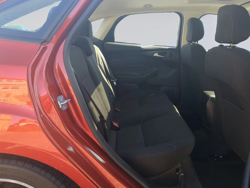 Used 2018 Red Ford SEL image 20