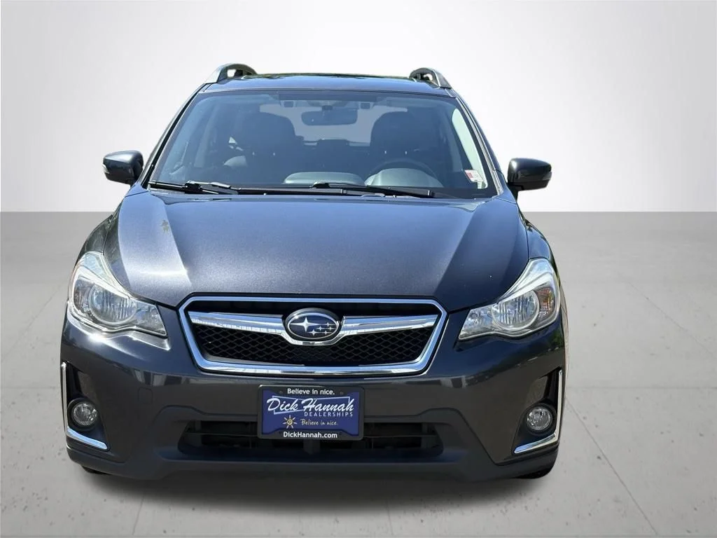 Used 2017 Gray Subaru 2.0i Limited image 3