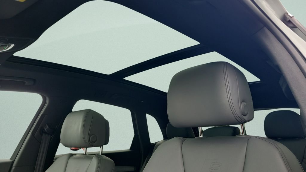 2021 Audi SQ5 Premium Plus - Photo 16