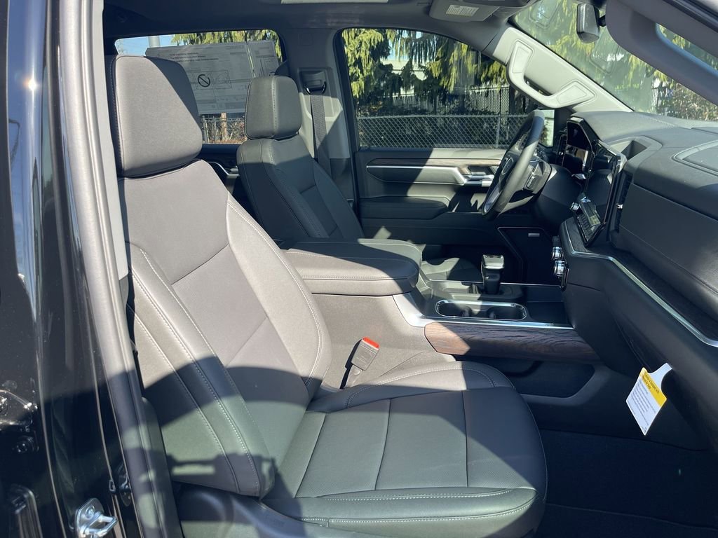 New 2026 Onyx Black GMC SLT image 29