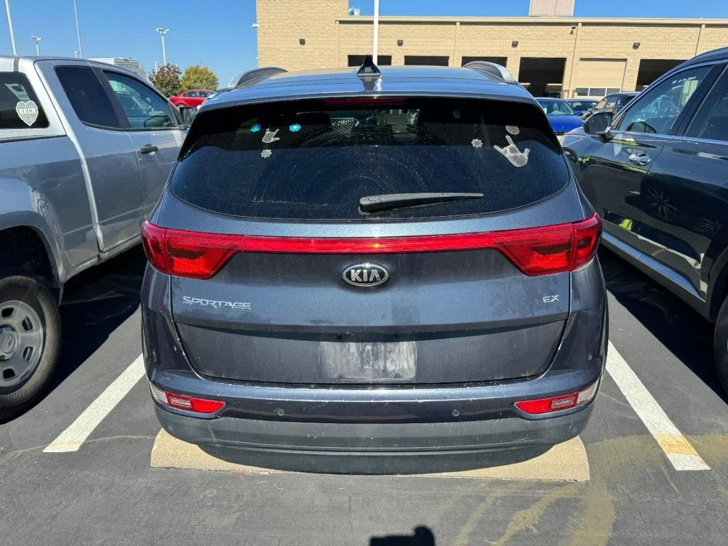 Used 2017 Blue Kia EX image 3