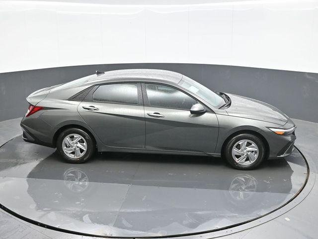 New 2026 Gray Hyundai SE image 16