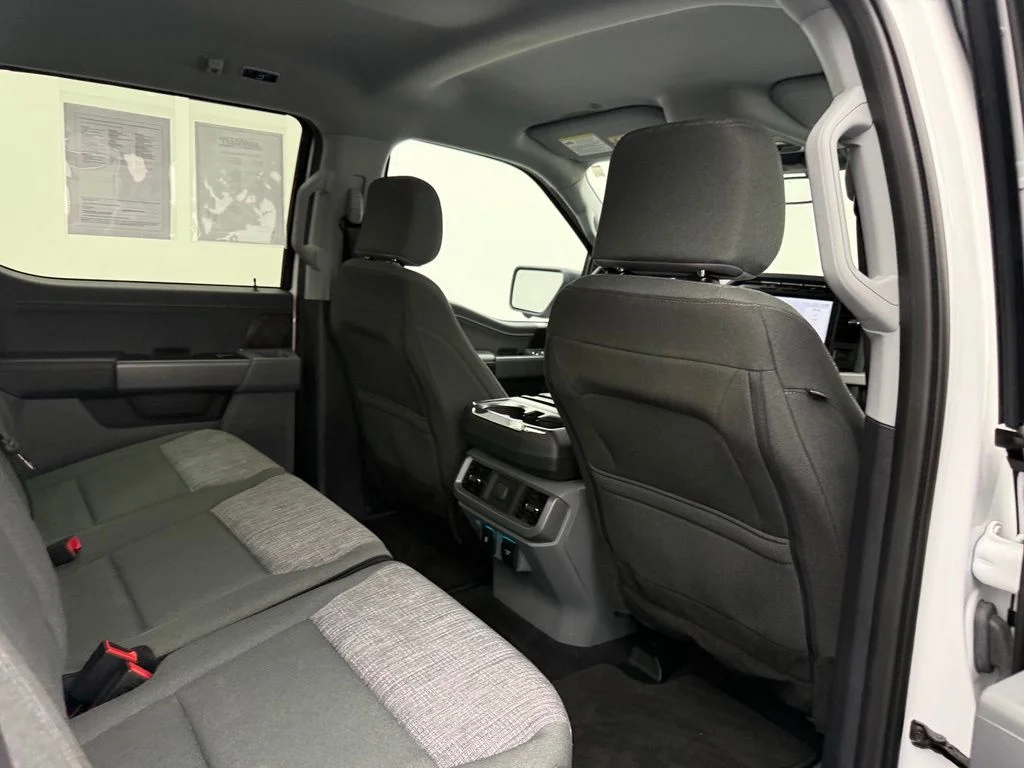 Used 2023 White Ford XLT image 40