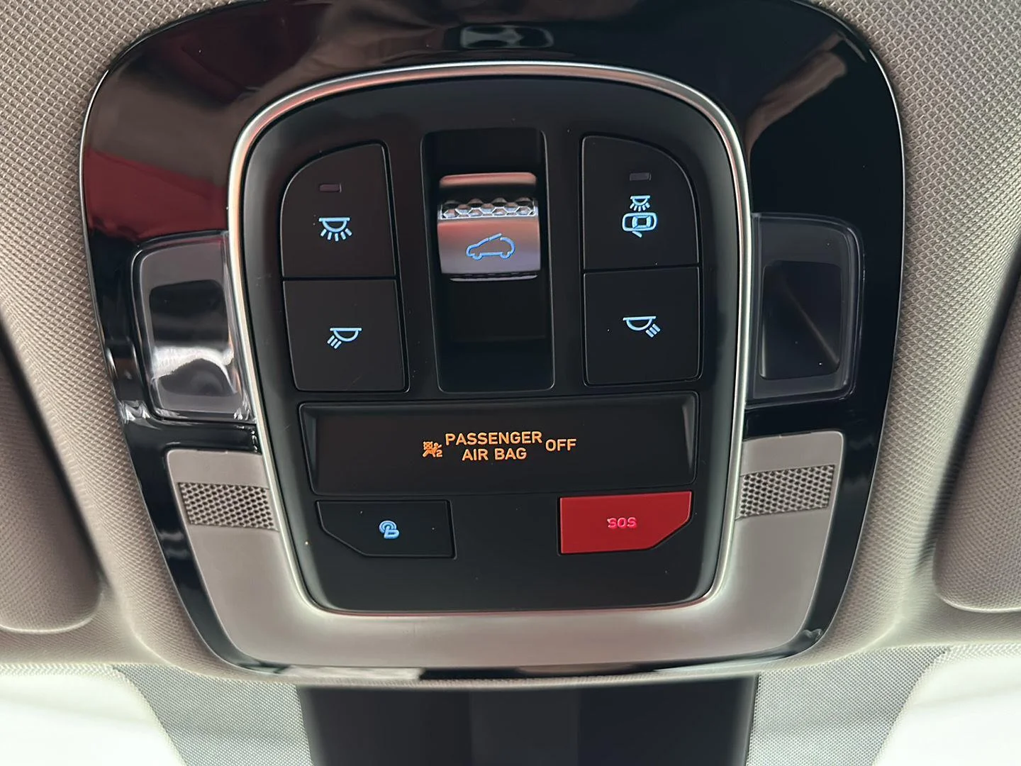Used 2022 Portofino Gray Hyundai SEL image 35